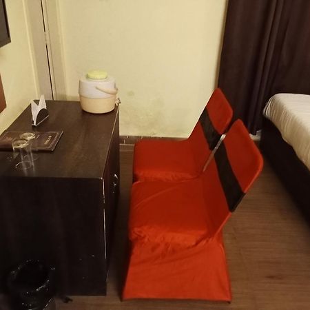 Hotel C-9 Джайпур Екстериор снимка