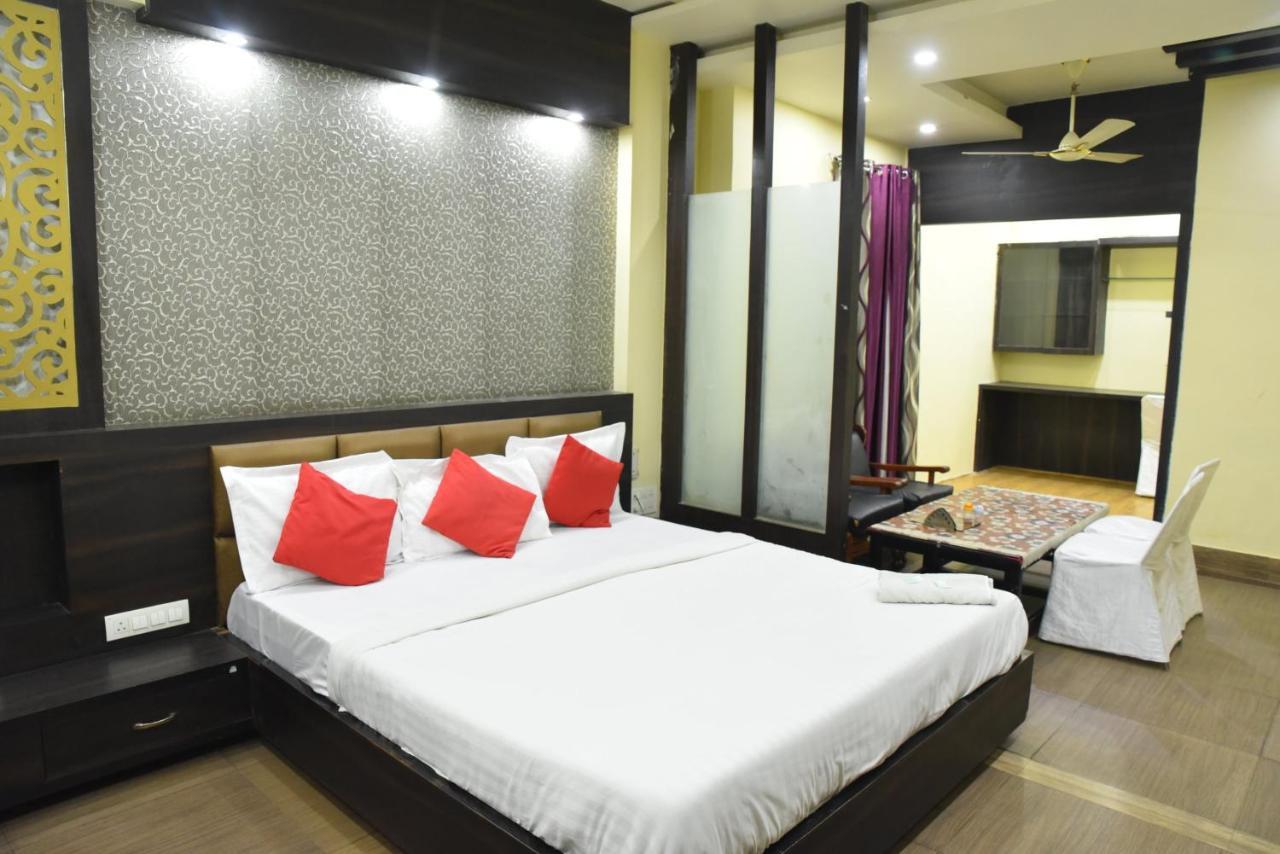 Hotel C-9 Джайпур Екстериор снимка