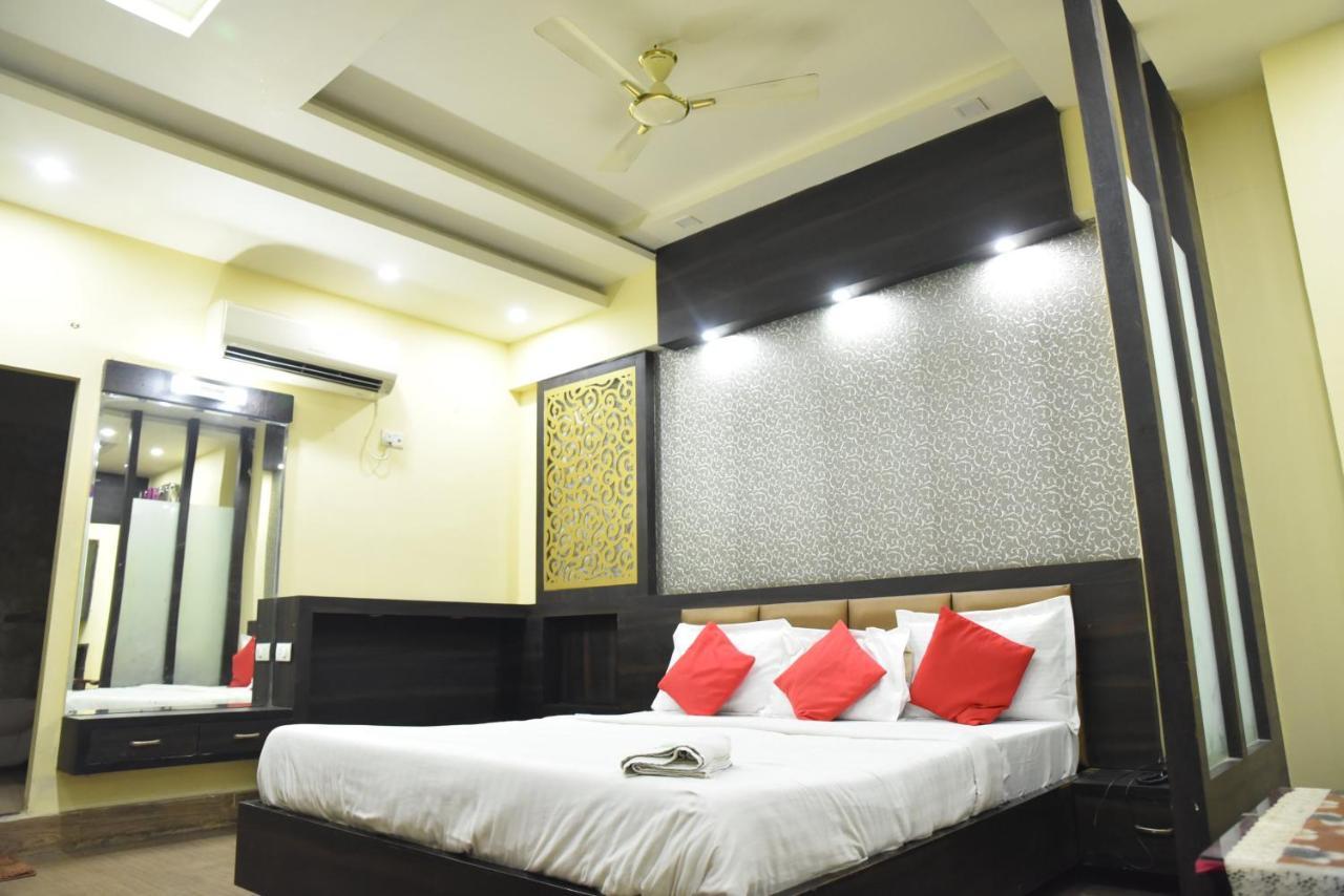 Hotel C-9 Джайпур Екстериор снимка