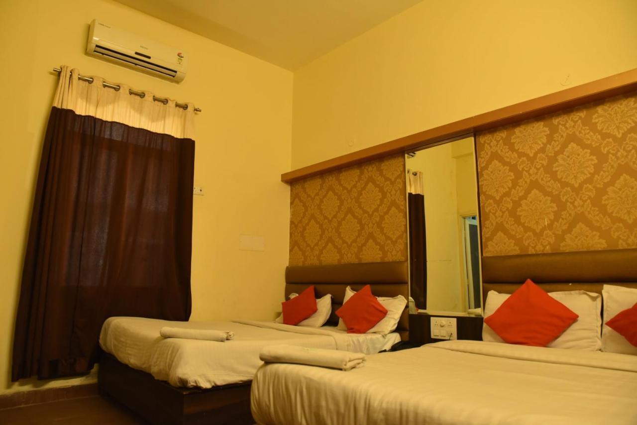 Hotel C-9 Джайпур Екстериор снимка
