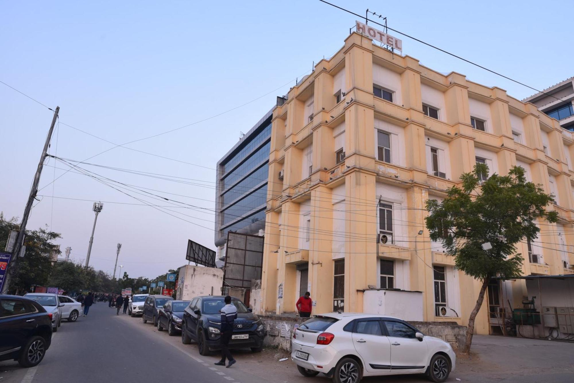Hotel C-9 Джайпур Екстериор снимка