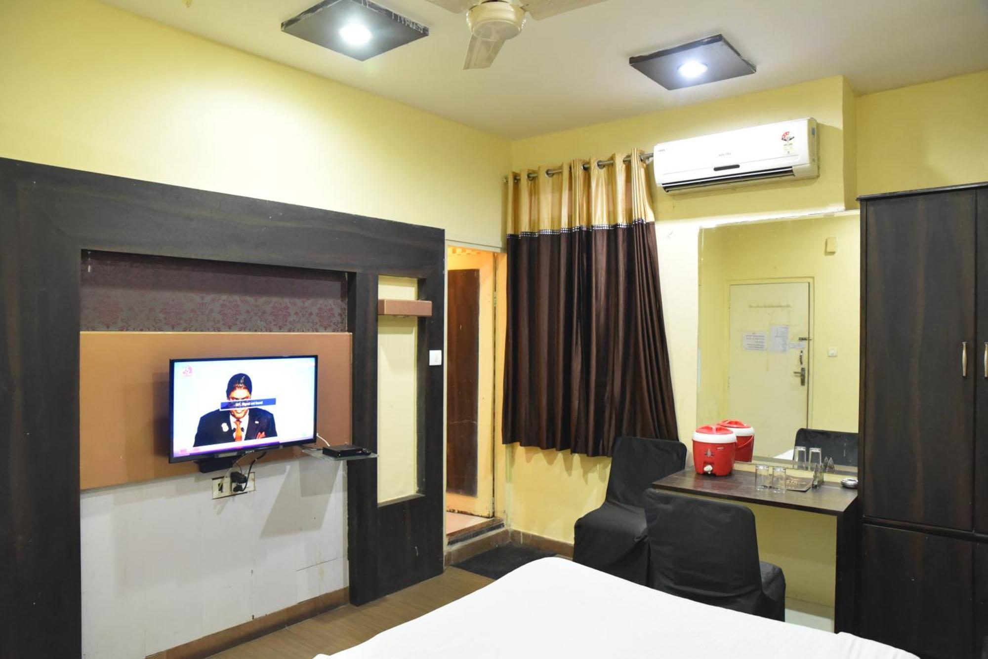 Hotel C-9 Джайпур Екстериор снимка