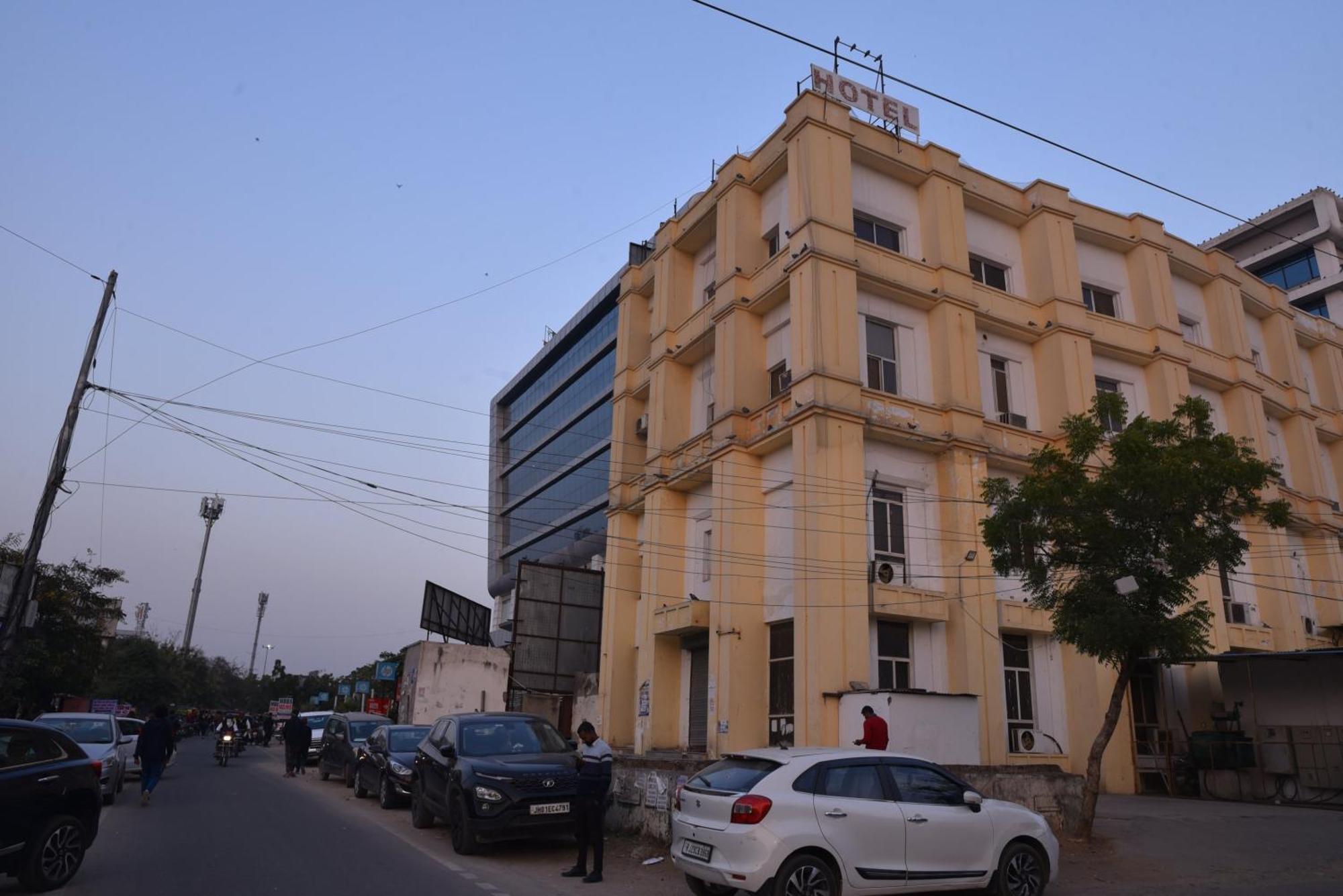 Hotel C-9 Джайпур Екстериор снимка